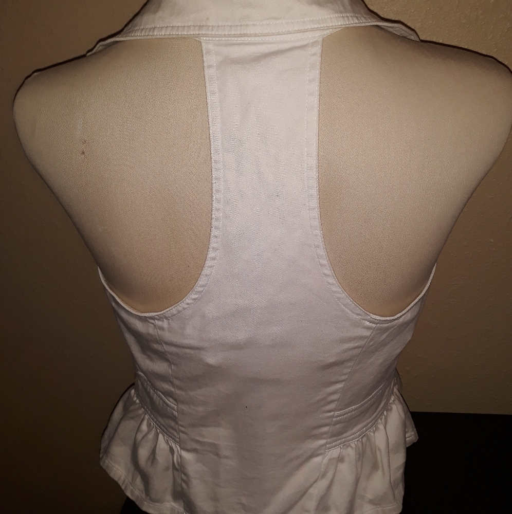 Adorable Statement Ruffled Fitted Vest - Picture 2 of 2